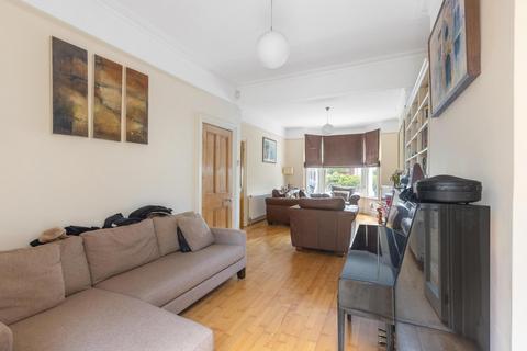 54 Arlington Road, London, W13 8PE