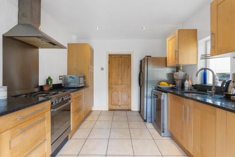 54 Arlington Road, London, W13 8PE