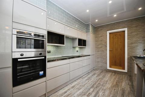 3 bedroom terraced house for sale, Southcoates Avenue, Hull