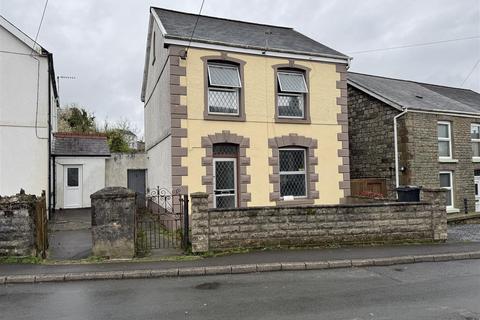 4 bedroom detached house for sale, Banwen Place, Lower Brynamman, Ammanford