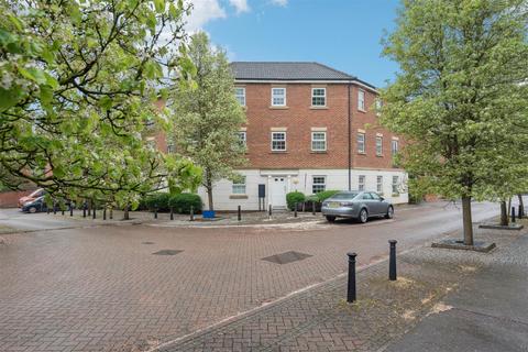 Whernside Drive, Stevenage SG1