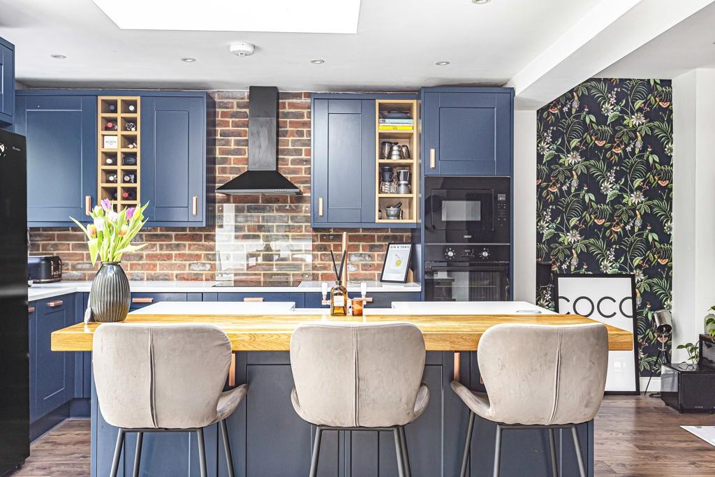 Dining/Kitchen
