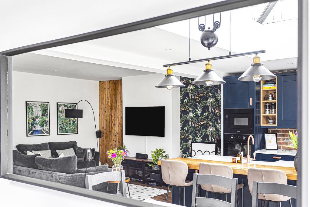 Dining/Kitchen