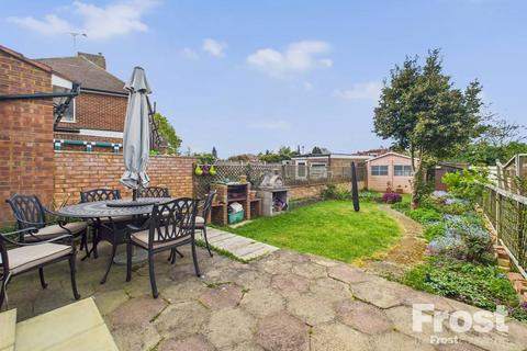 11 Ludlow Road, Feltham, TW13 7JE