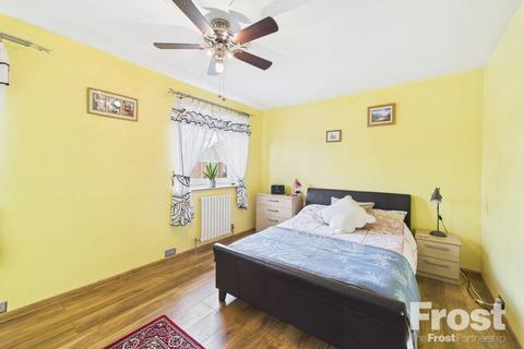 11 Ludlow Road, Feltham, TW13 7JE