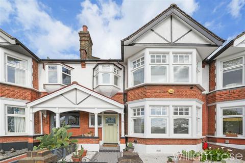 4 bedroom terraced house for sale, Lake House Road, London E11