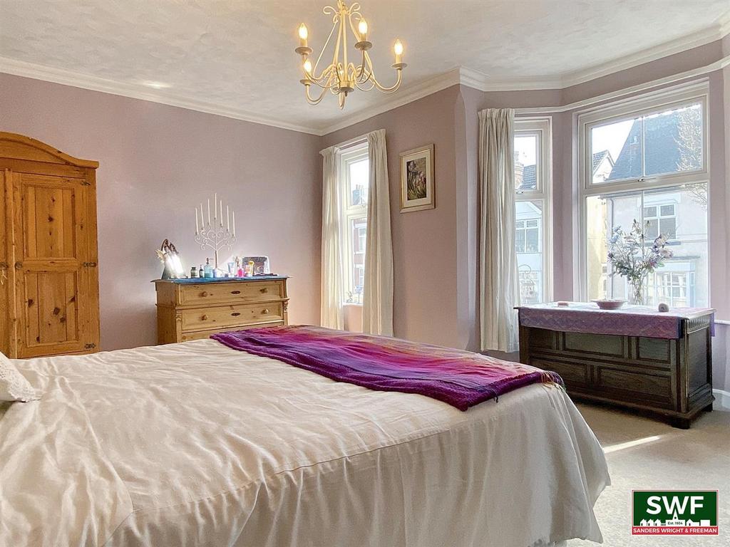 Bedroom1.3.jpg
