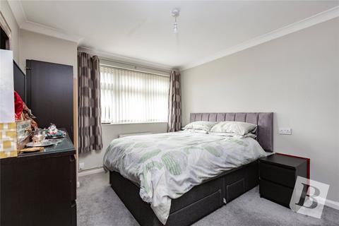 10 Rossall Close, Hornchurch, RM11 1BP
