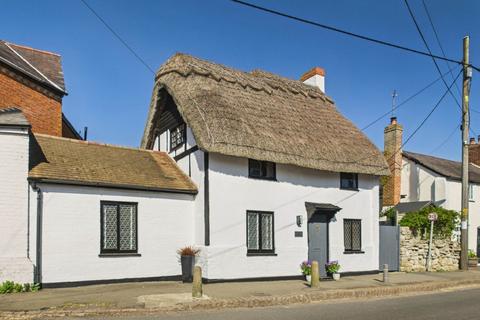 3 bedroom cottage for sale, The Strand, Quainton