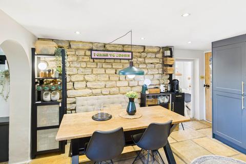 undefined, The Strand, Quainton