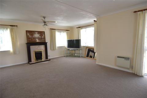 2 bedroom retirement property for sale, Doverdale Park Homes, Hampton Lovett, Droitwich, Worcestershire, WR9