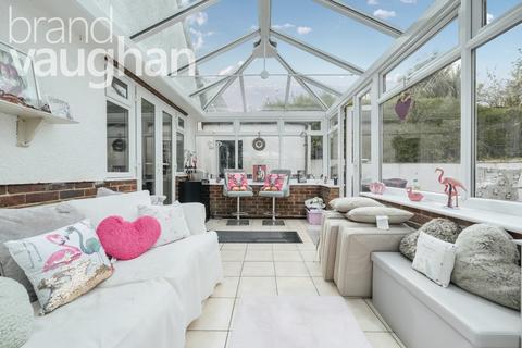 4 bedroom detached house to rent, Crescent Drive North, Brighton, East Sussex, BN2