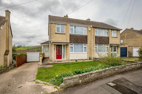 3 bedroom house to rent, Leighton Road, Weston