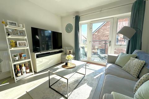 2 bedroom coach house for sale, Churchill Way, Bordon, Hampshire