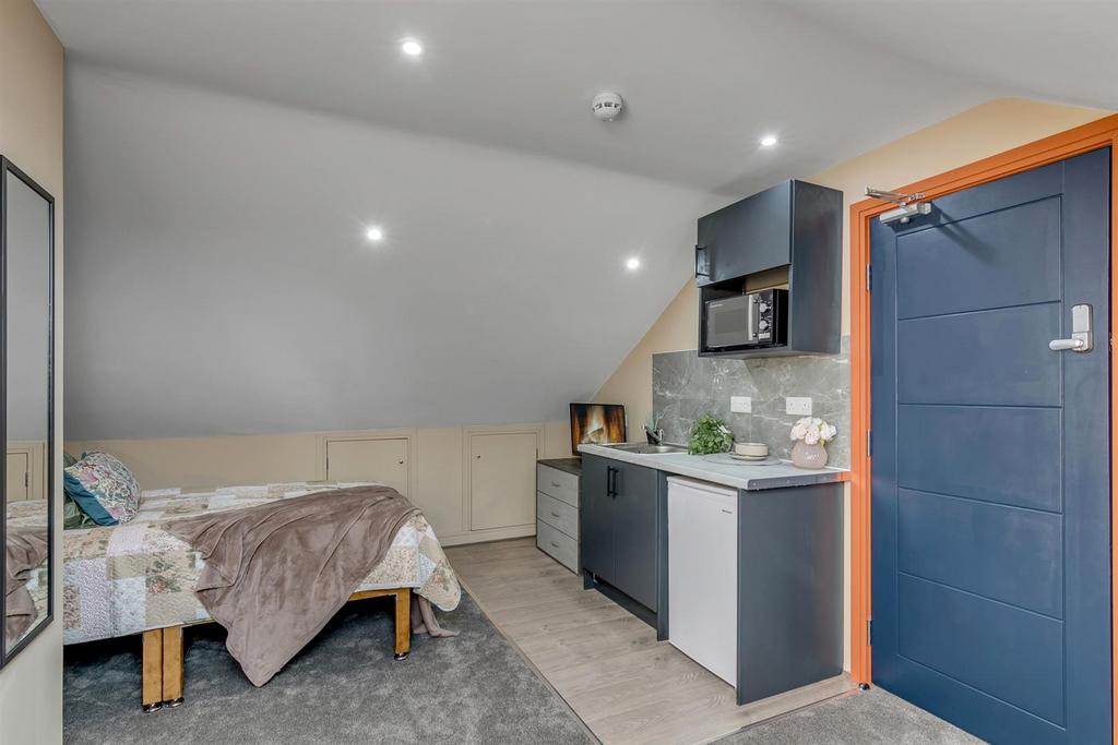 37 Melville Road, Coventry, CV1 3 A (229).jpg