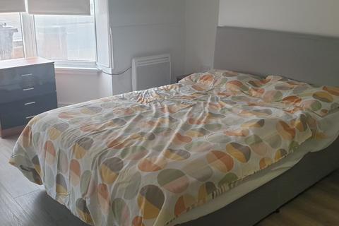 Studio to rent, Chester Road, Birmingham