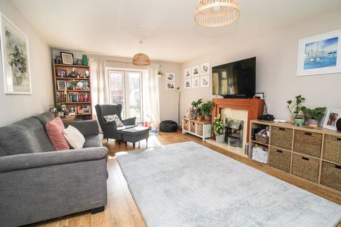 8 Linnet Gardens, Portishead, Bristol, BS20 7NB