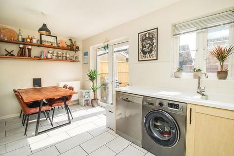 8 Linnet Gardens, Portishead, Bristol, BS20 7NB