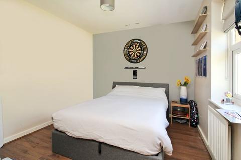 8 Linnet Gardens, Portishead, Bristol, BS20 7NB