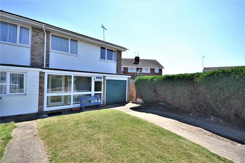 3b Poplar Grove, Burnham-on-crouch, CM0 8RJ