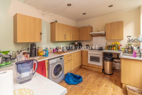 36 Broadgate, Preston, PR1 8DU