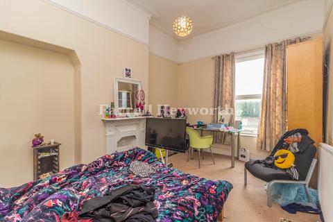 36 Broadgate, Preston, PR1 8DU