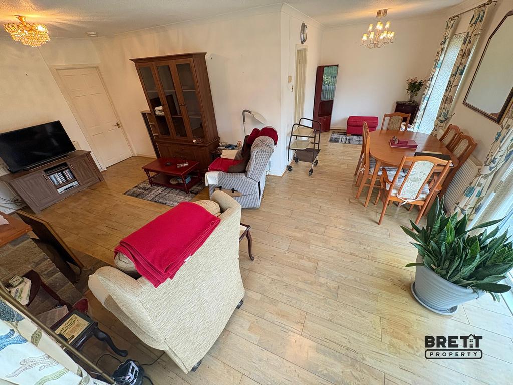 Living/Dining Room