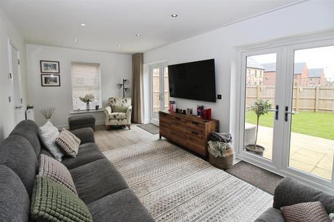 4 bedroom detached house for sale, Brigham Grove, Hull