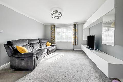 1 Weavers Road, Quedgeley, Gloucester, GL2 4WX
