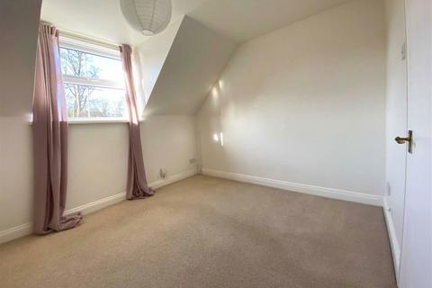 Flat 10, Shaul House Alpha Street, Exeter, EX1 2SP