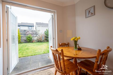 6 Cox Gardens, Dundee, DD3 9GZ