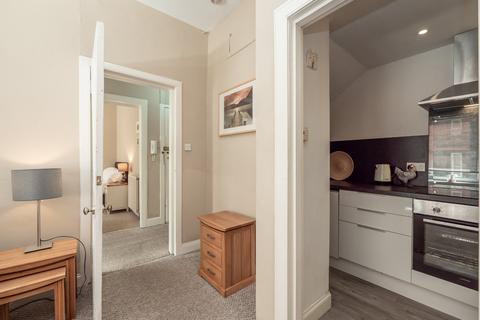 1f2, 91 Broughton Road, Edinburgh, EH7 4EG