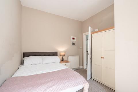 1f2, 91 Broughton Road, Edinburgh, EH7 4EG