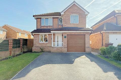 4 bedroom detached house for sale, Swinnow Green, Pudsey, LS28 9AW
