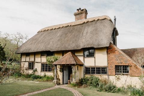 3 bedroom detached house for sale, Holly Tree Cottage, Robertsbridge, East Sussex
