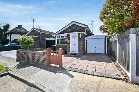 1 Beechcroft Road, Canvey Island, SS8 0HD