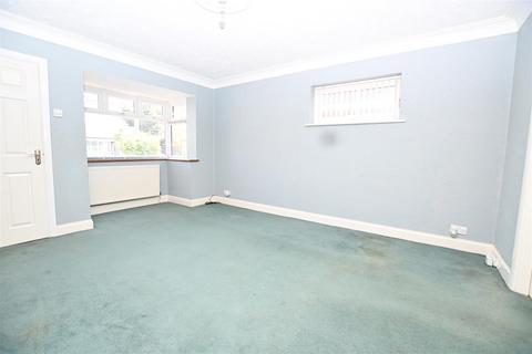 1 Beechcroft Road, Canvey Island, SS8 0HD