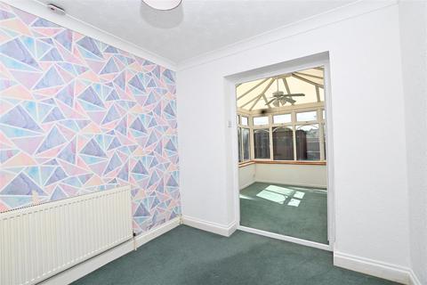 1 Beechcroft Road, Canvey Island, SS8 0HD