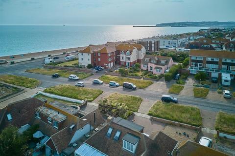 3 bedroom detached house for sale, Beach Close, Seaford