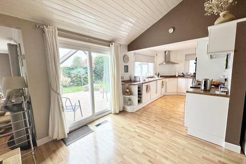1 Dunton Close, Sutton Coldfield, B75 5QD