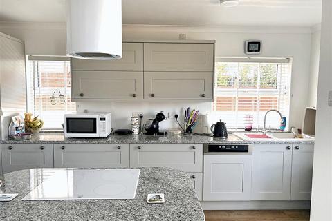 2 bedroom detached house for sale, Treluswell Four Cross, Penryn TR10