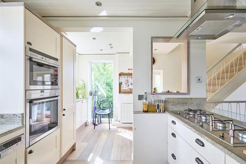 40 Ibis Lane, London, W4 3UP