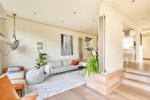 40 Ibis Lane, London, W4 3UP