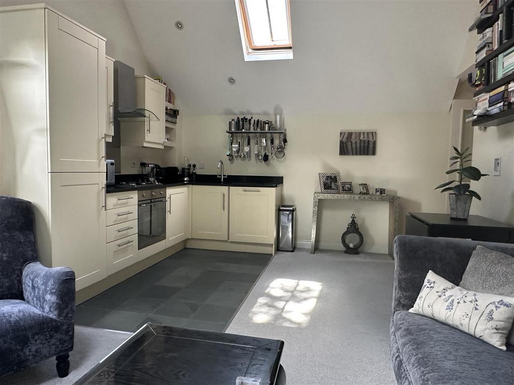 Open Plan Kitchen / Dining Room