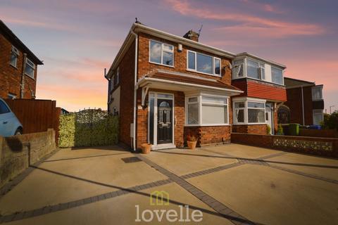 3 bedroom semi-detached house for sale, Penshurst Road, Cleethorpes DN35
