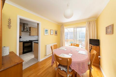 35 Hamble Drive, Abingdon, OX14 3TF