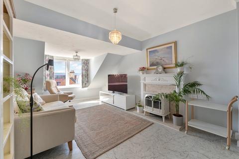 1 bedroom retirement property for sale, Springfield Meadows, Weybridge, KT13