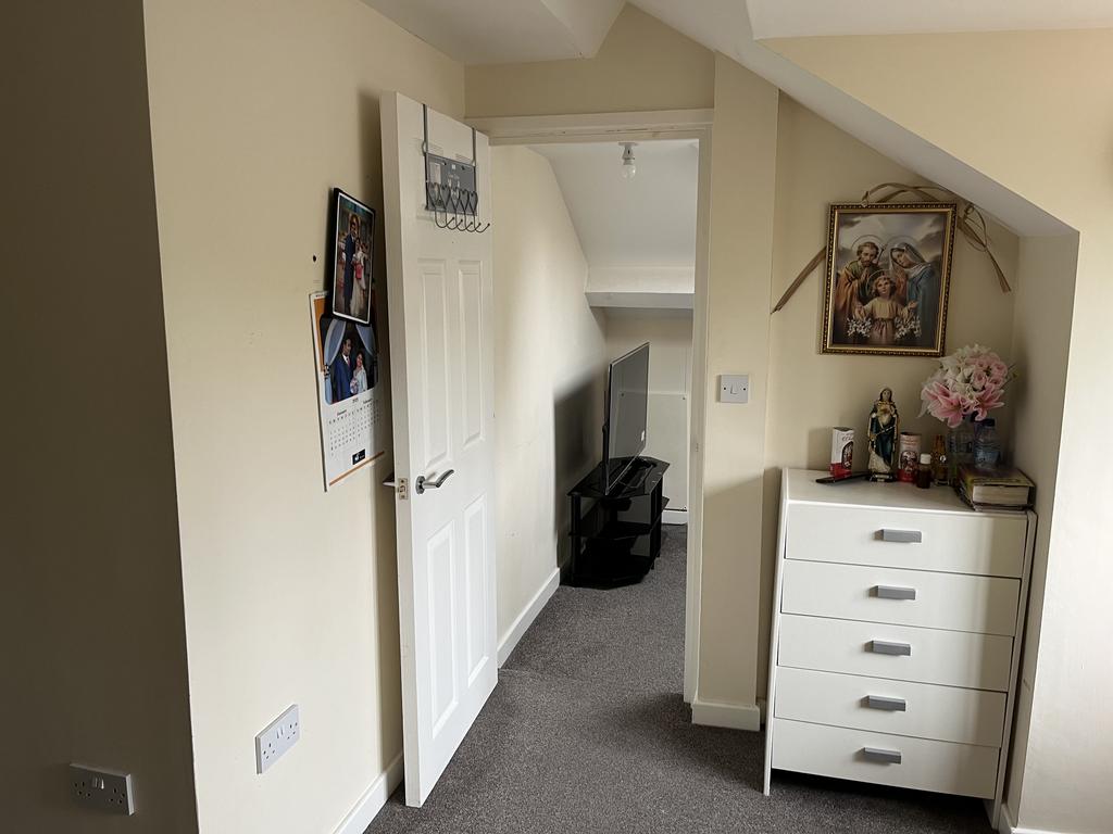 Living room photo 2