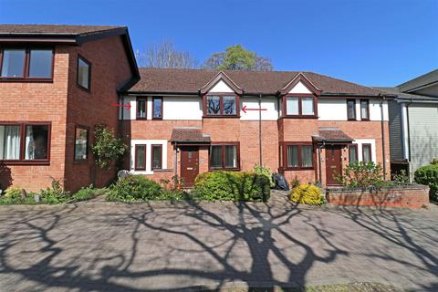 2 bedroom retirement property for sale, Garden Court, Priory Road, Warwick