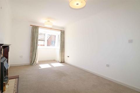 2 bedroom retirement property for sale, Garden Court, Priory Road, Warwick